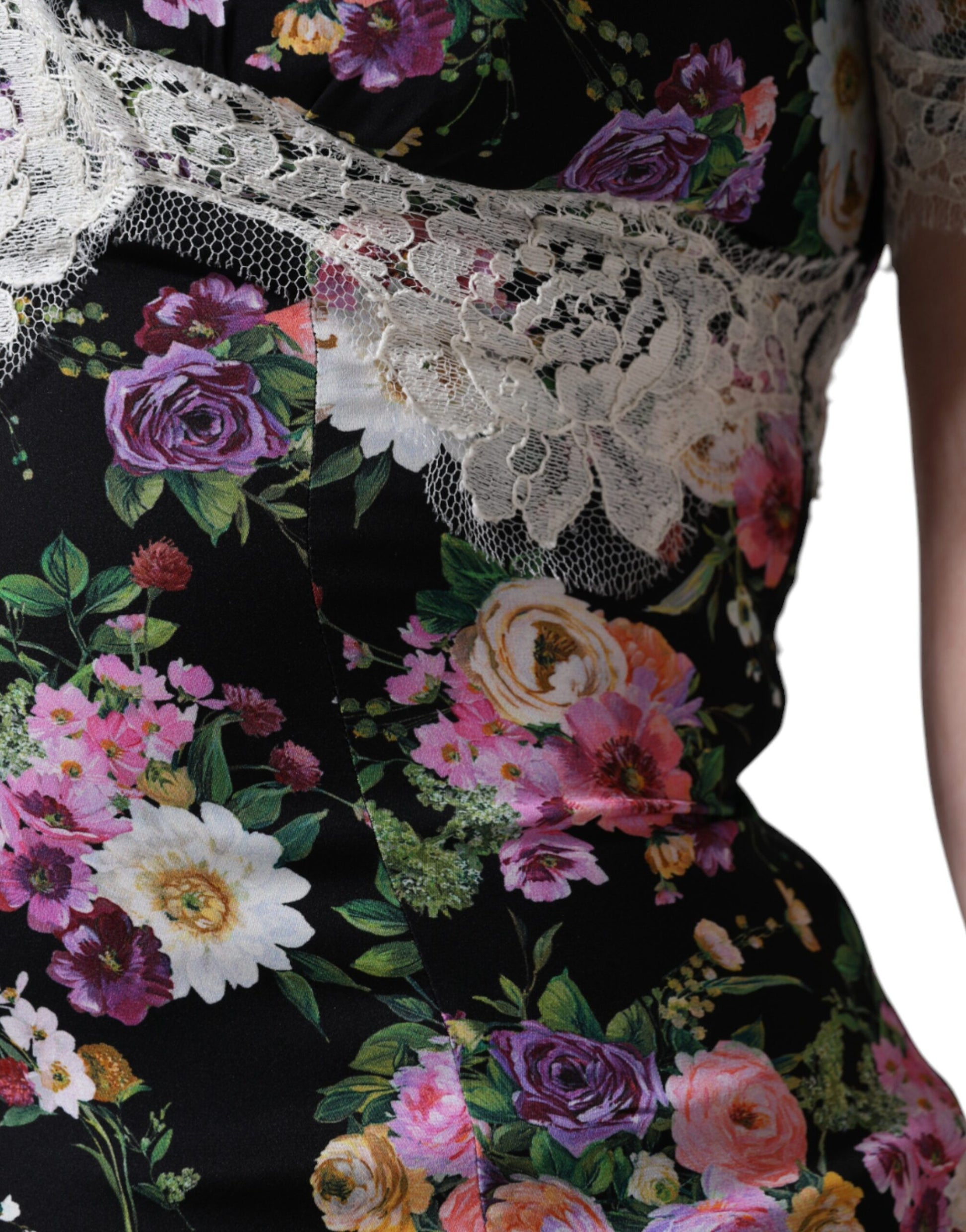 Floral print dress with lace trim