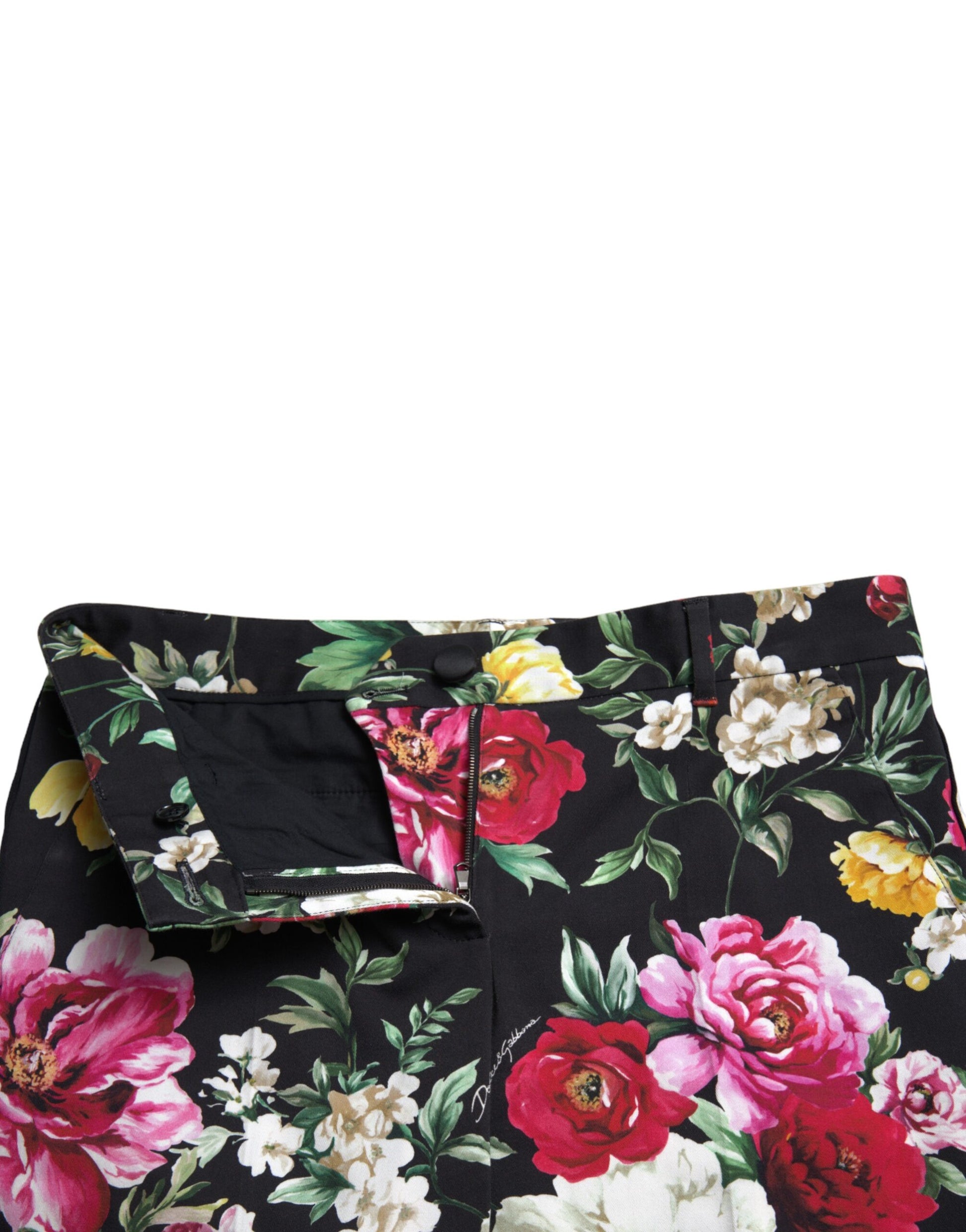 Floral patterned skirt with elastic waistband