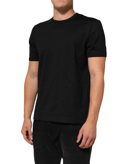 Black short sleeved t-shirt on a mannequin