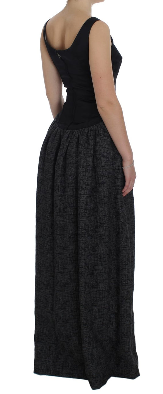 Long black dress with patterned design