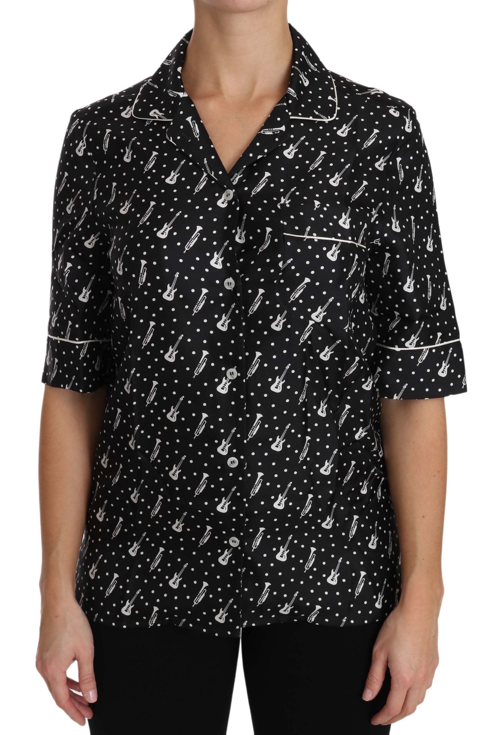 Woman wearing black shirt with white stars