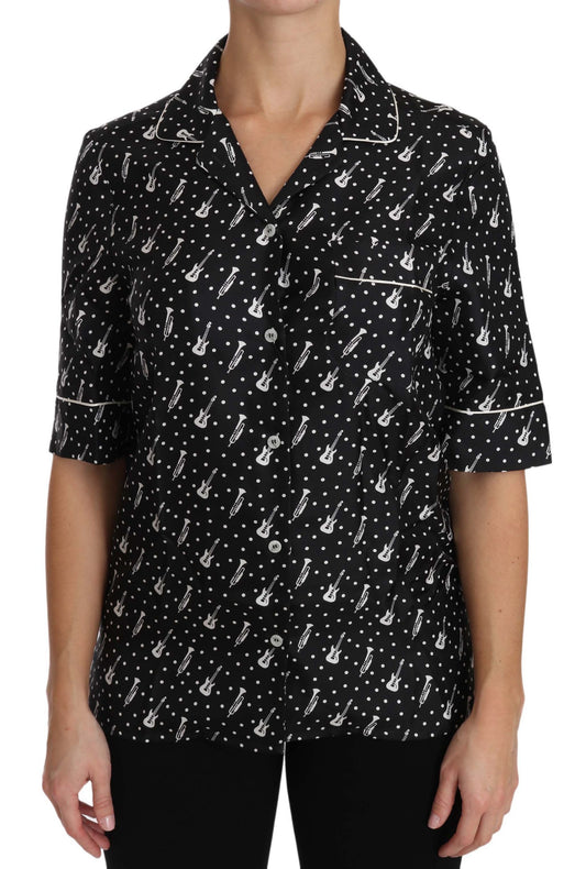 Woman wearing black shirt with white stars