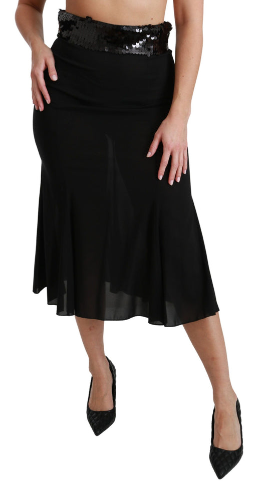 Black skirt with ruffles on hem