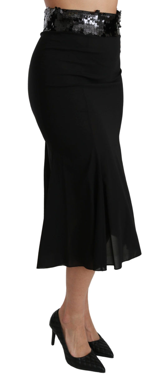 Long black skirt with slit on side