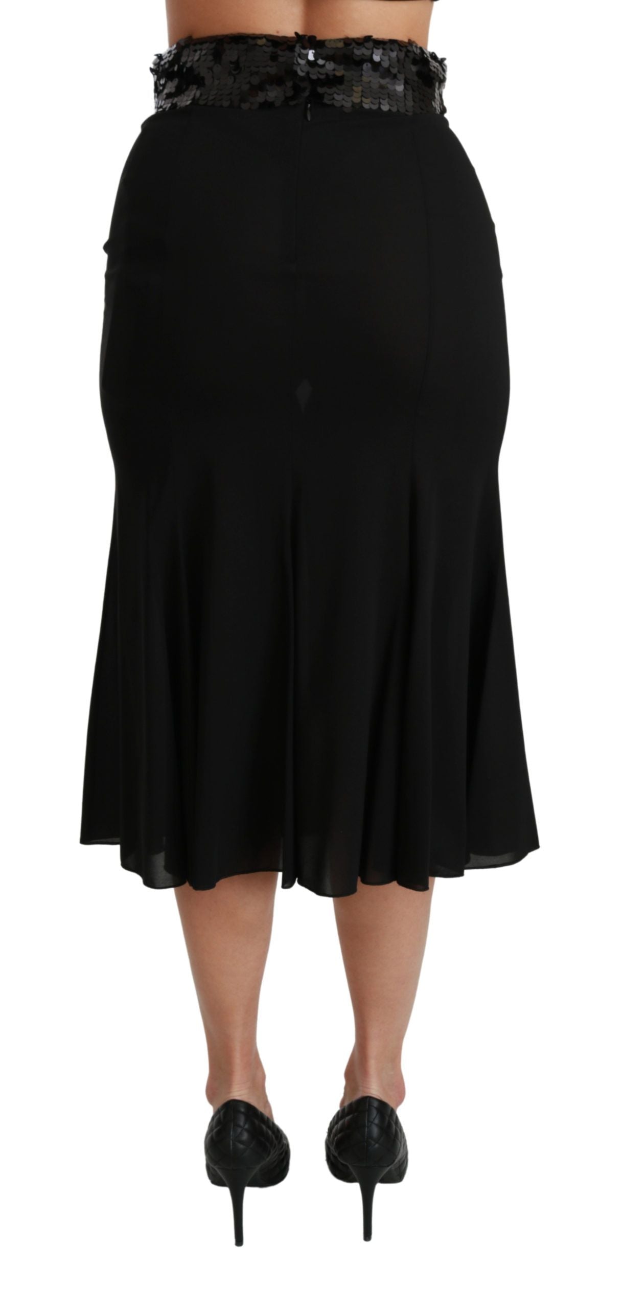 Long black skirt with ruffles on hem