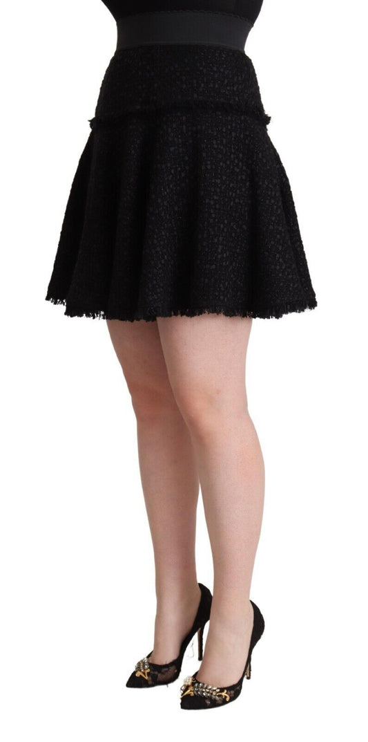 Black short skirt with ruffles on hem