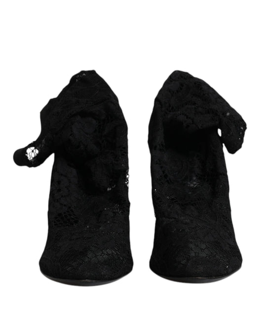 Pair of black velvet slippers with embroidery