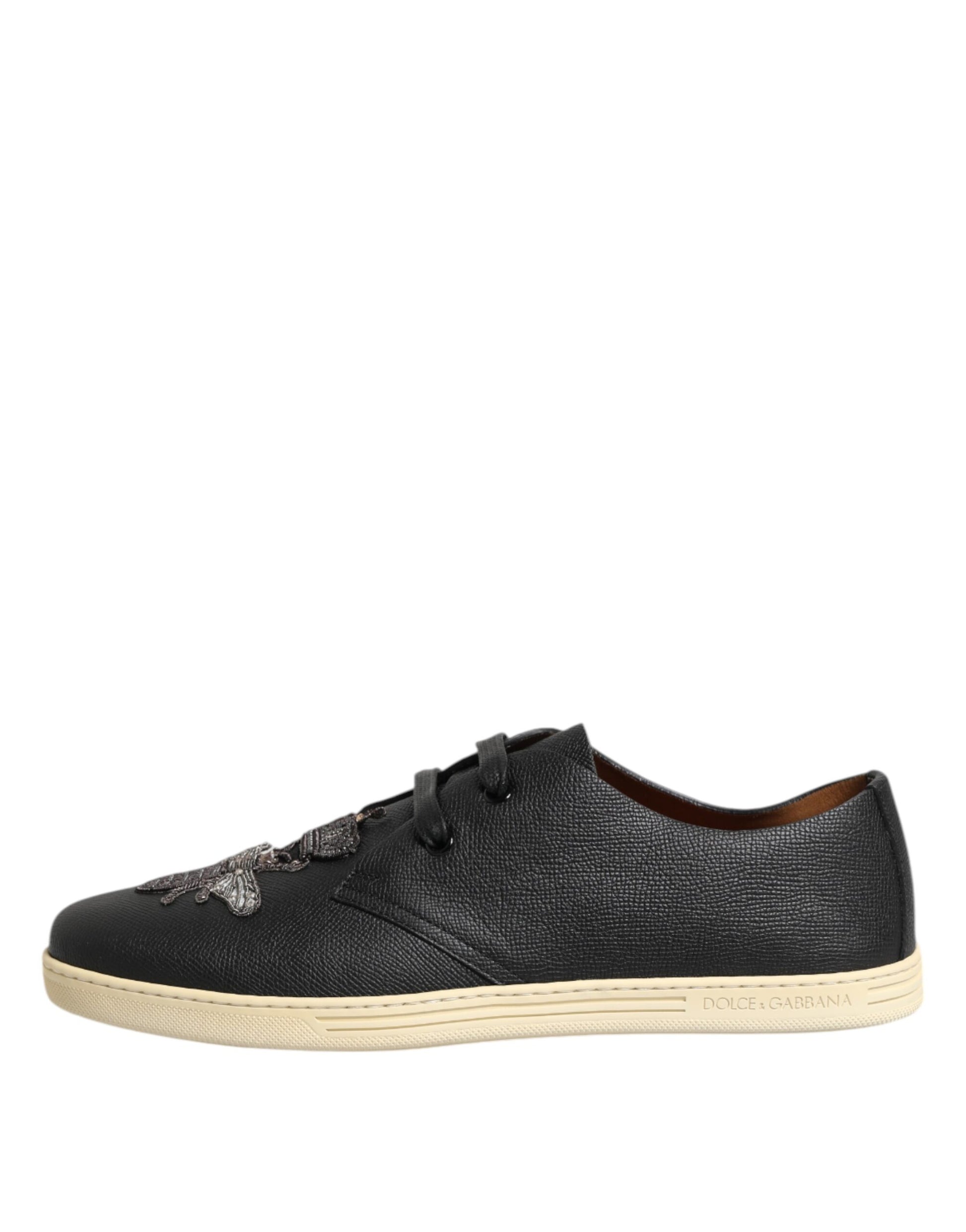 Black sneaker with white sole