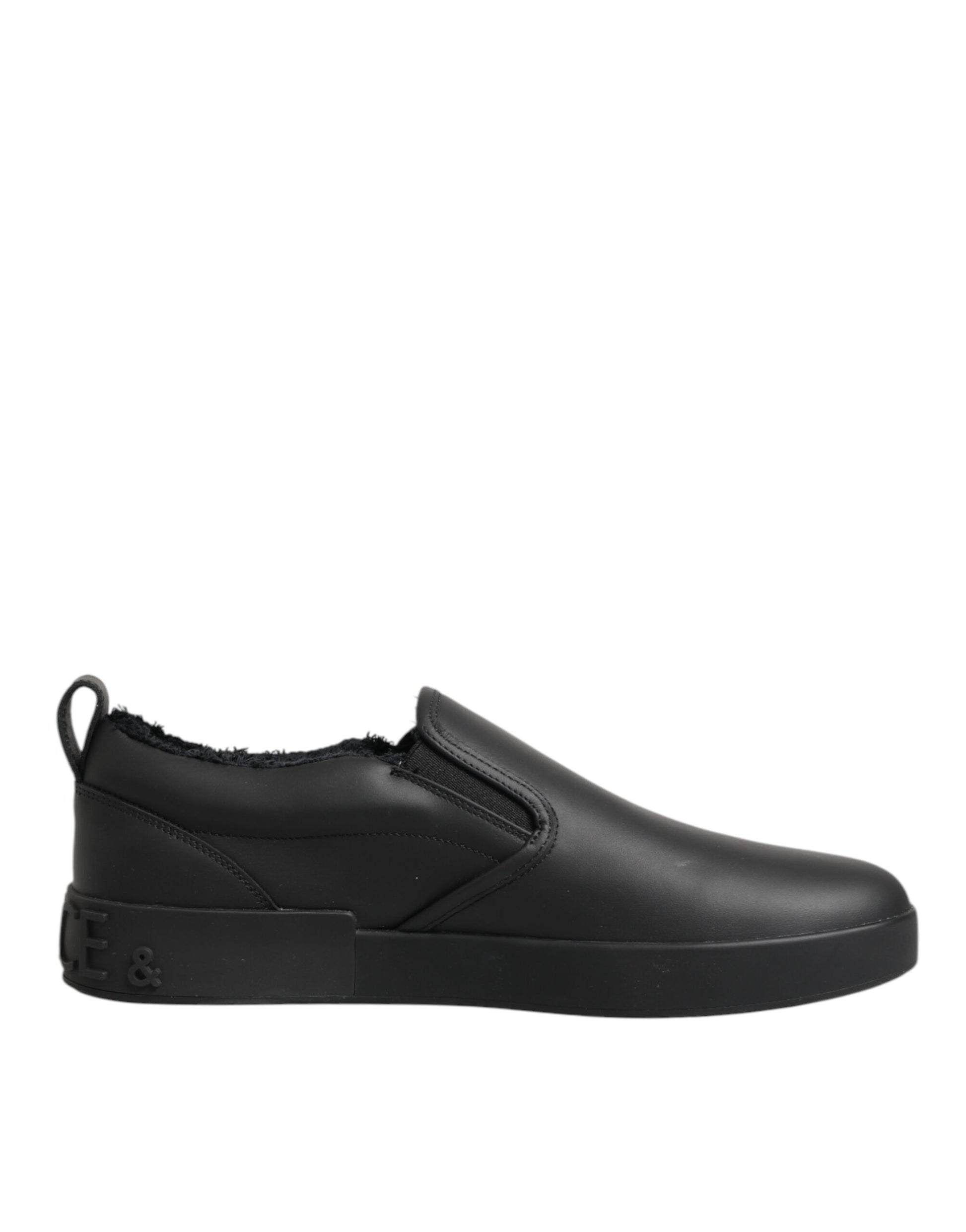 Black sneaker with white sole