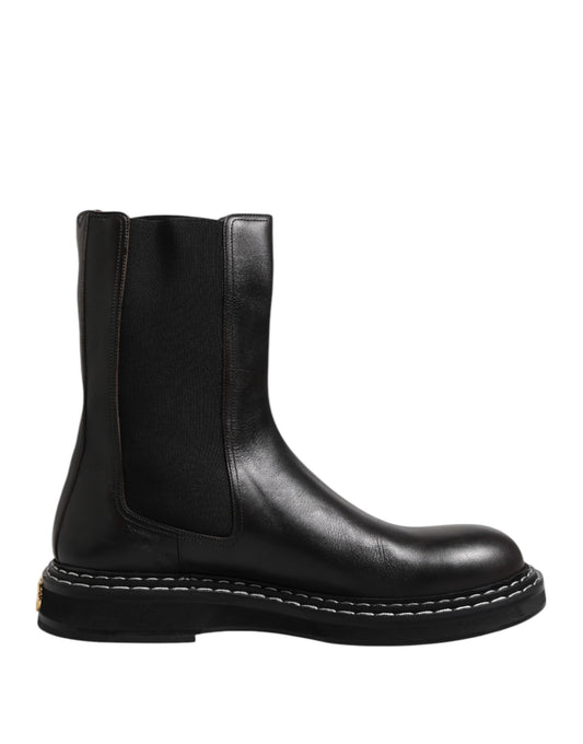Black leather boot with rubber sole