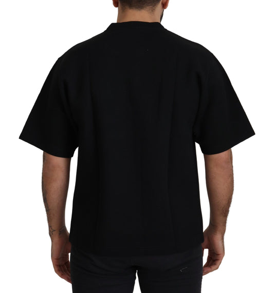 Black short sleeve t-shirt on a mannequin