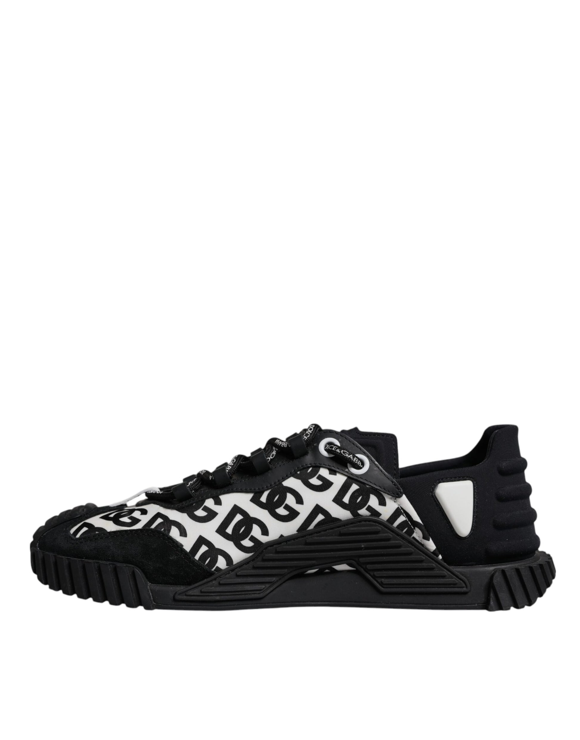 Black and white sneaker with laces