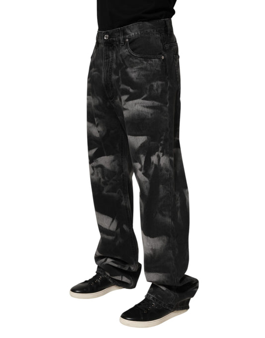 Man wearing jeans and black shoes
