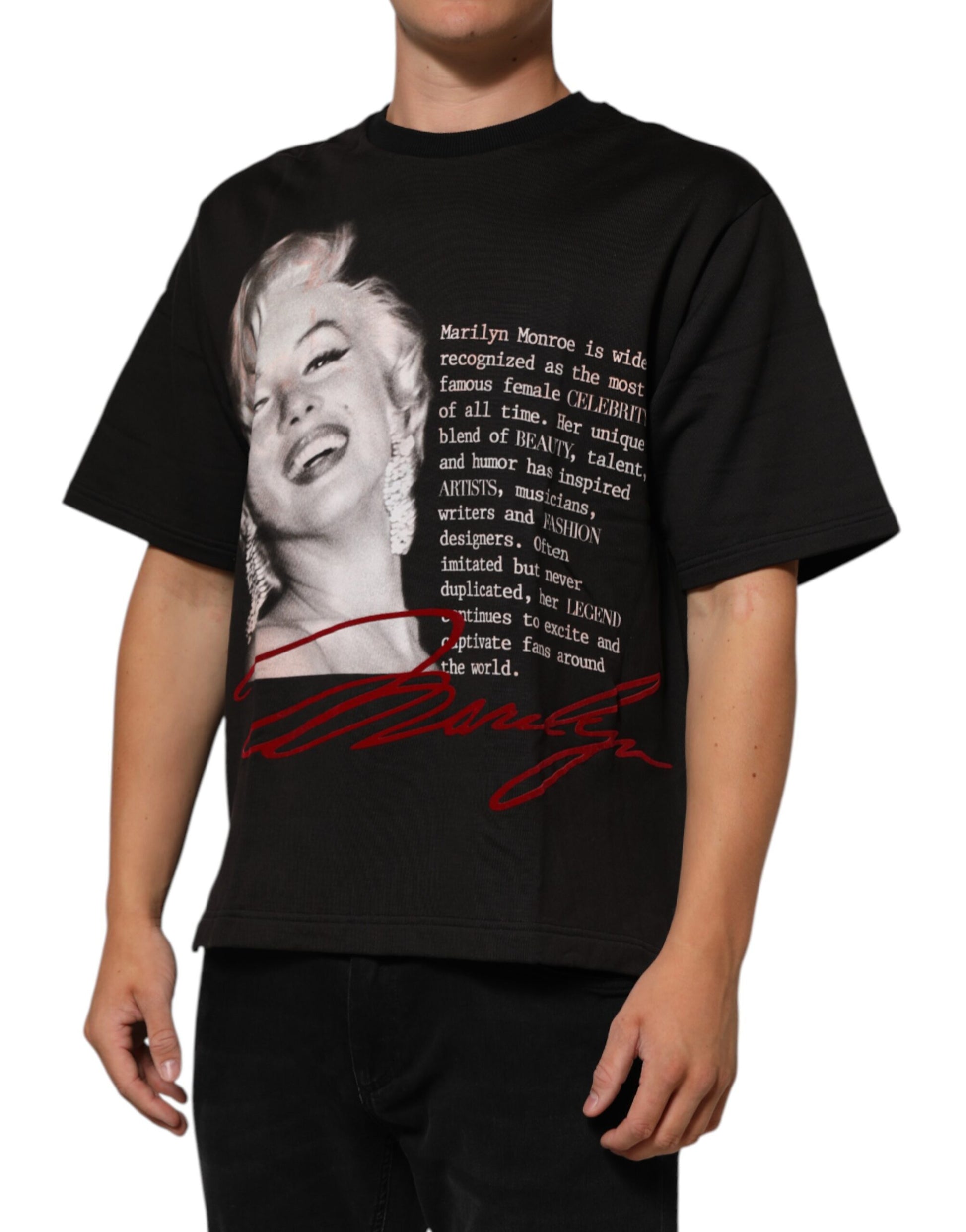 Black t-shirt with Marilyn Monroe graphic
