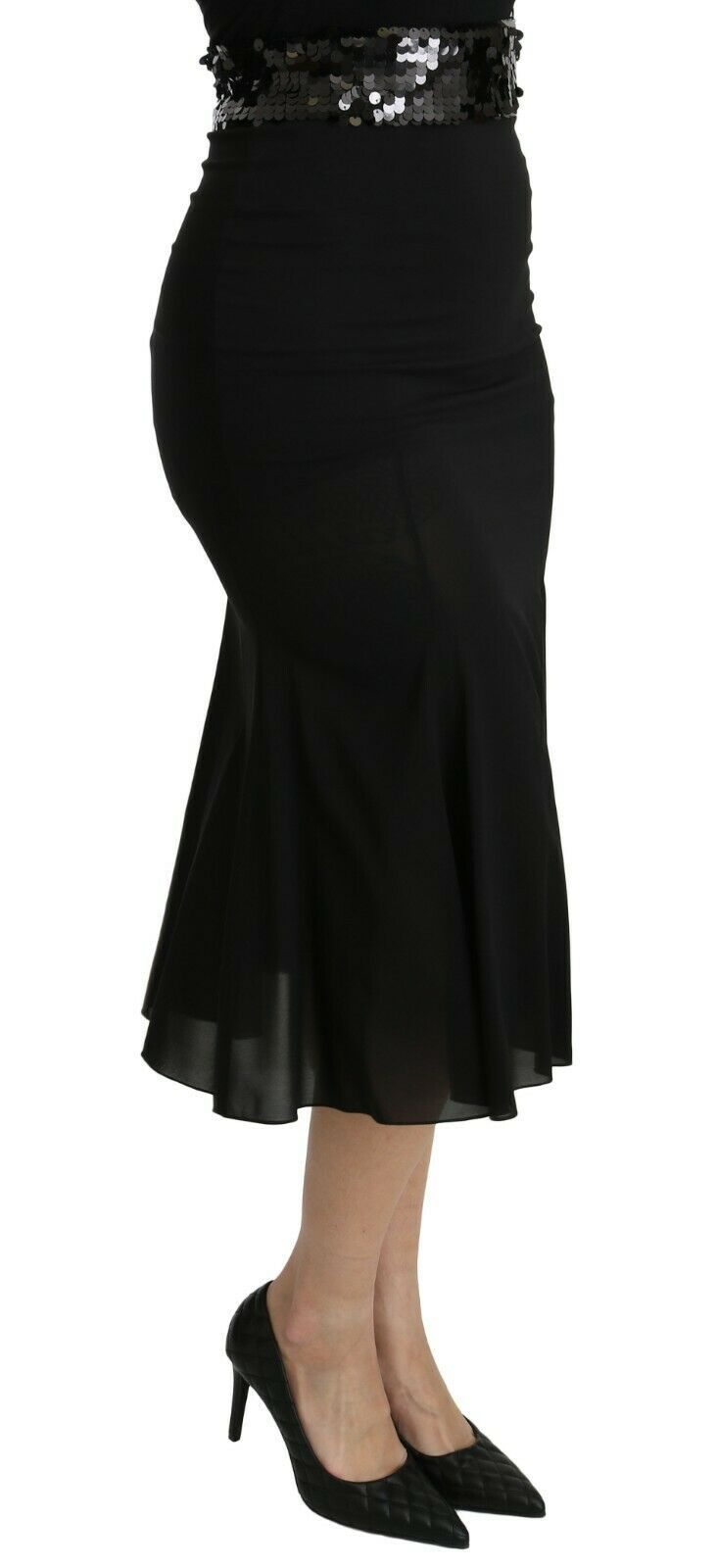 Long black dress with ruffles on sleeves