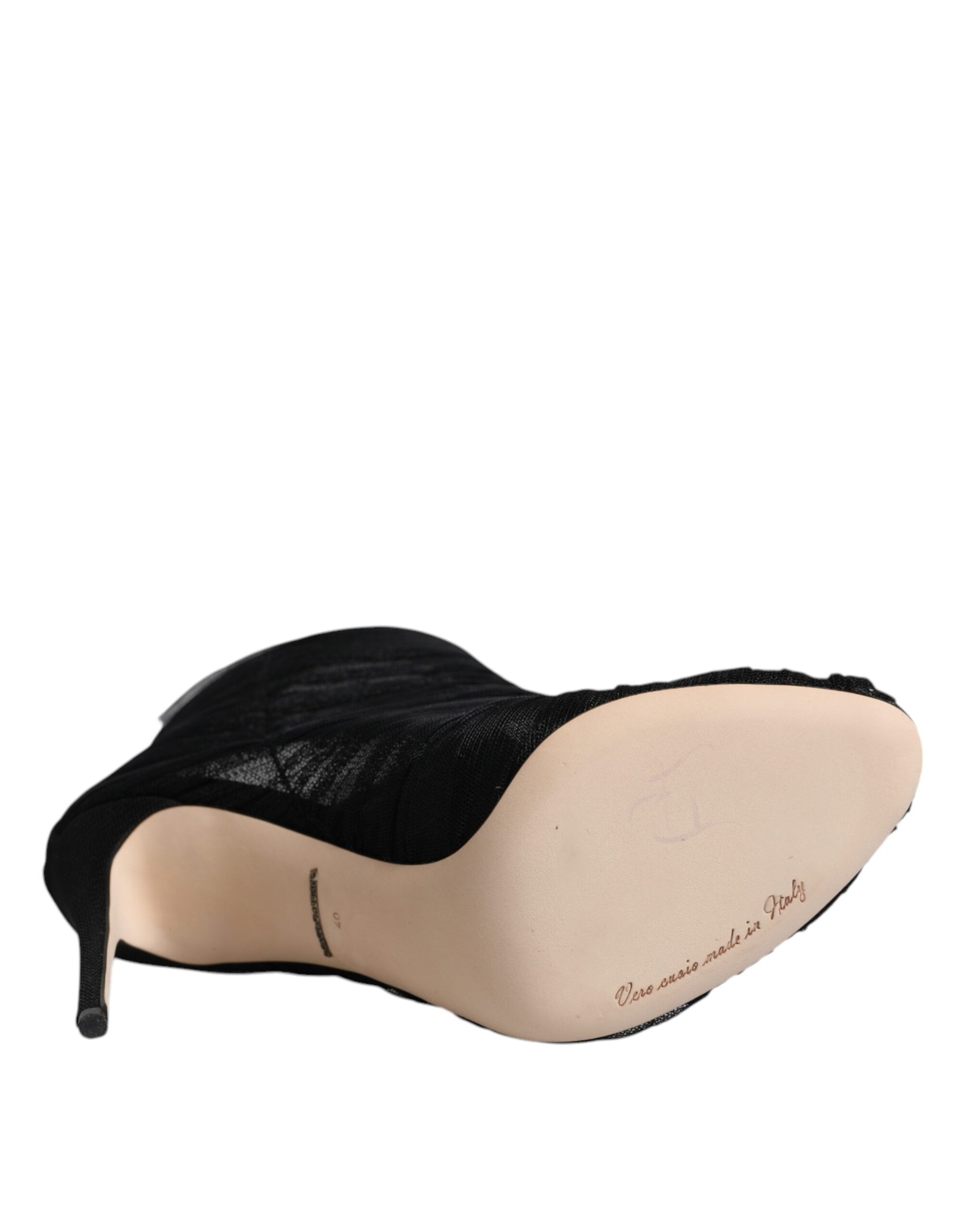Black shoe on a mannequin foot