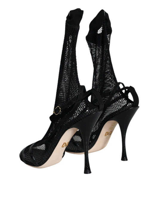 High heel shoes with black lace detailing