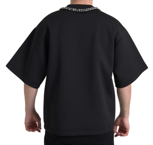 Black hoodie with long sleeves