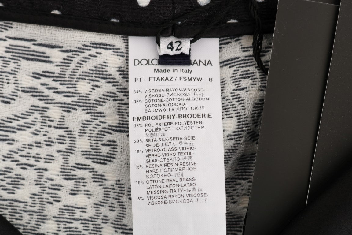 Tag on a piece of clothing
