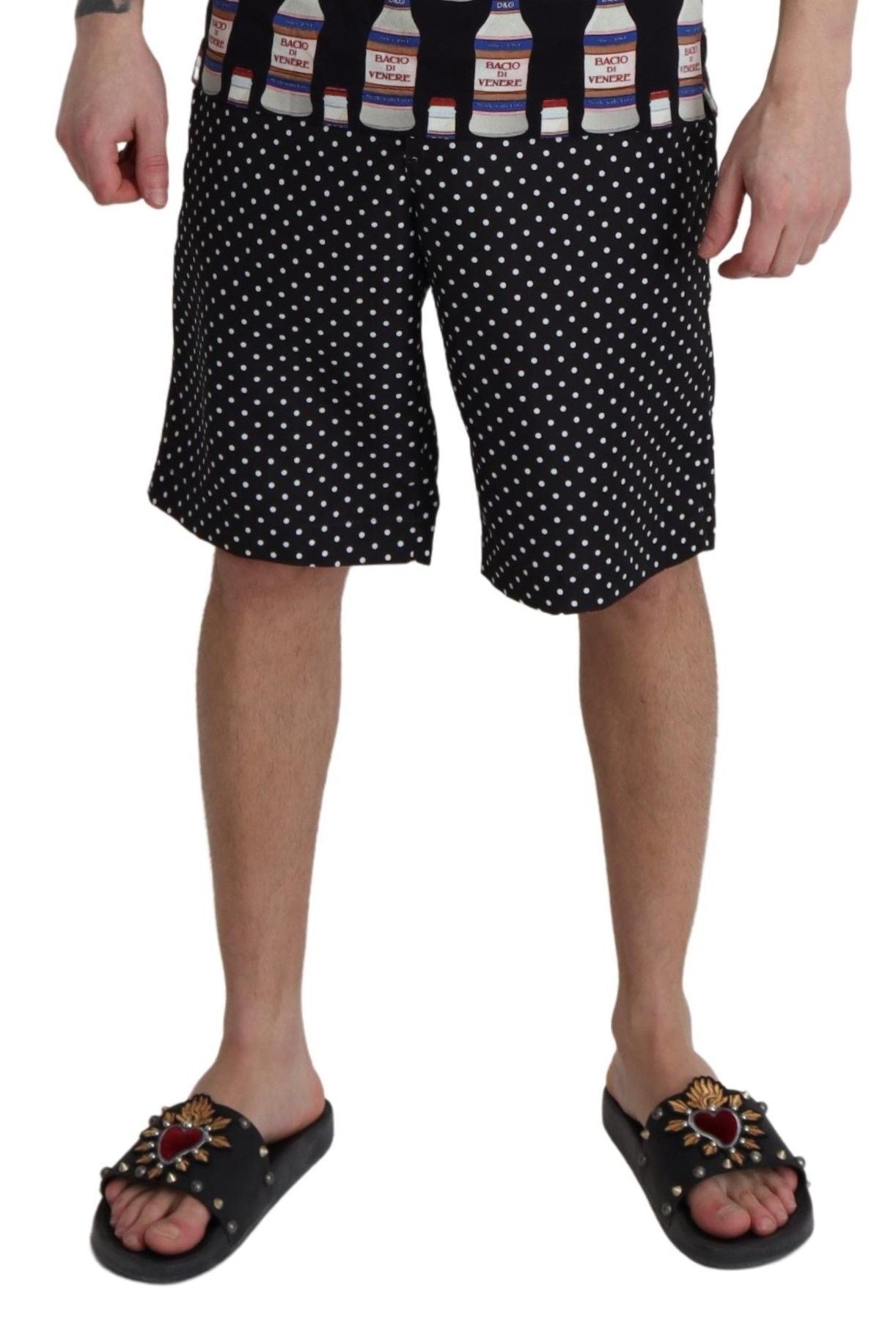 Men's shorts with polka dots and a patterned waistband