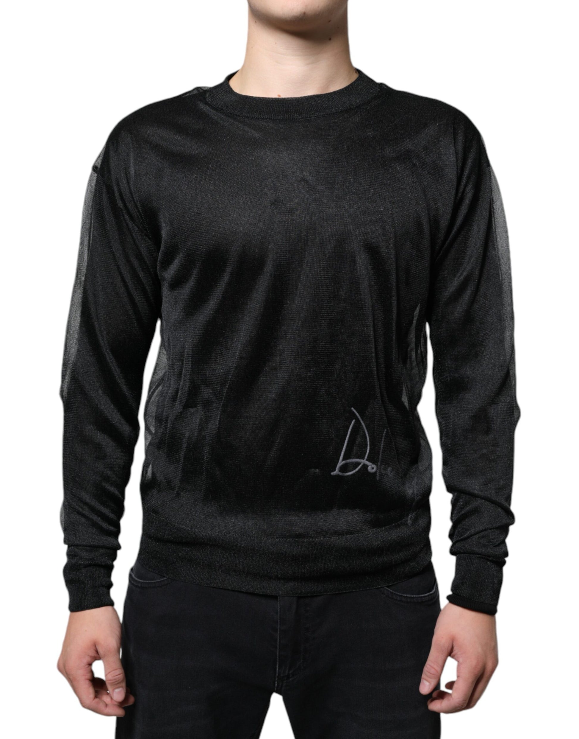 Long sleeve black shirt on a mannequin
