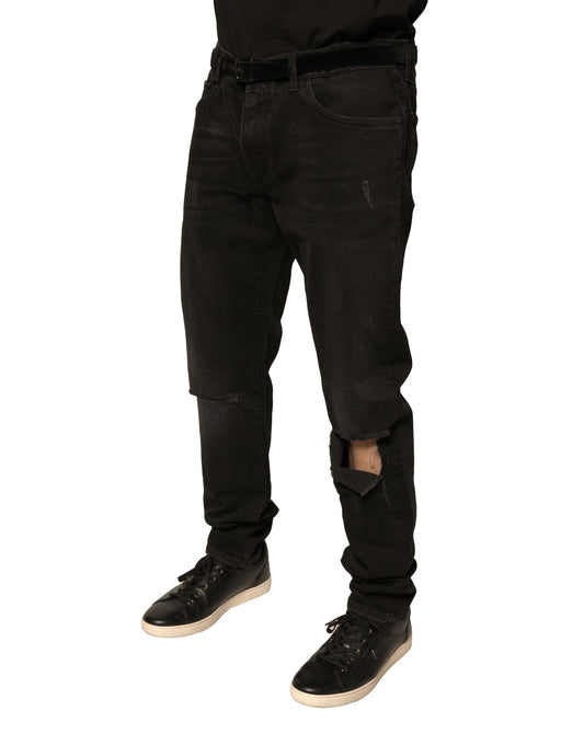 Man wearing black pants and shoes