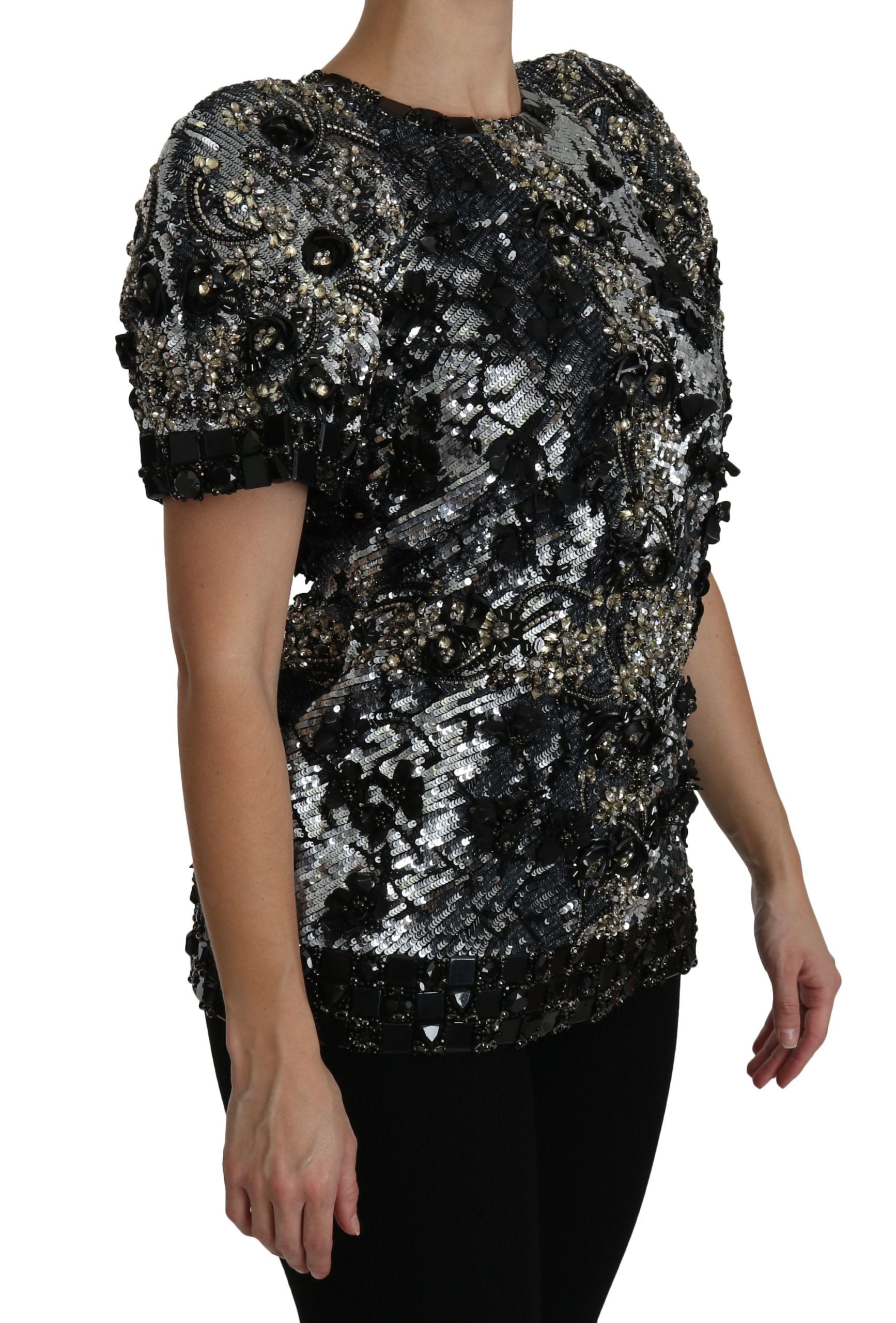 Black sequined top with short sleeves