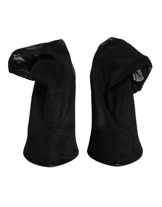 Pair of black gloves