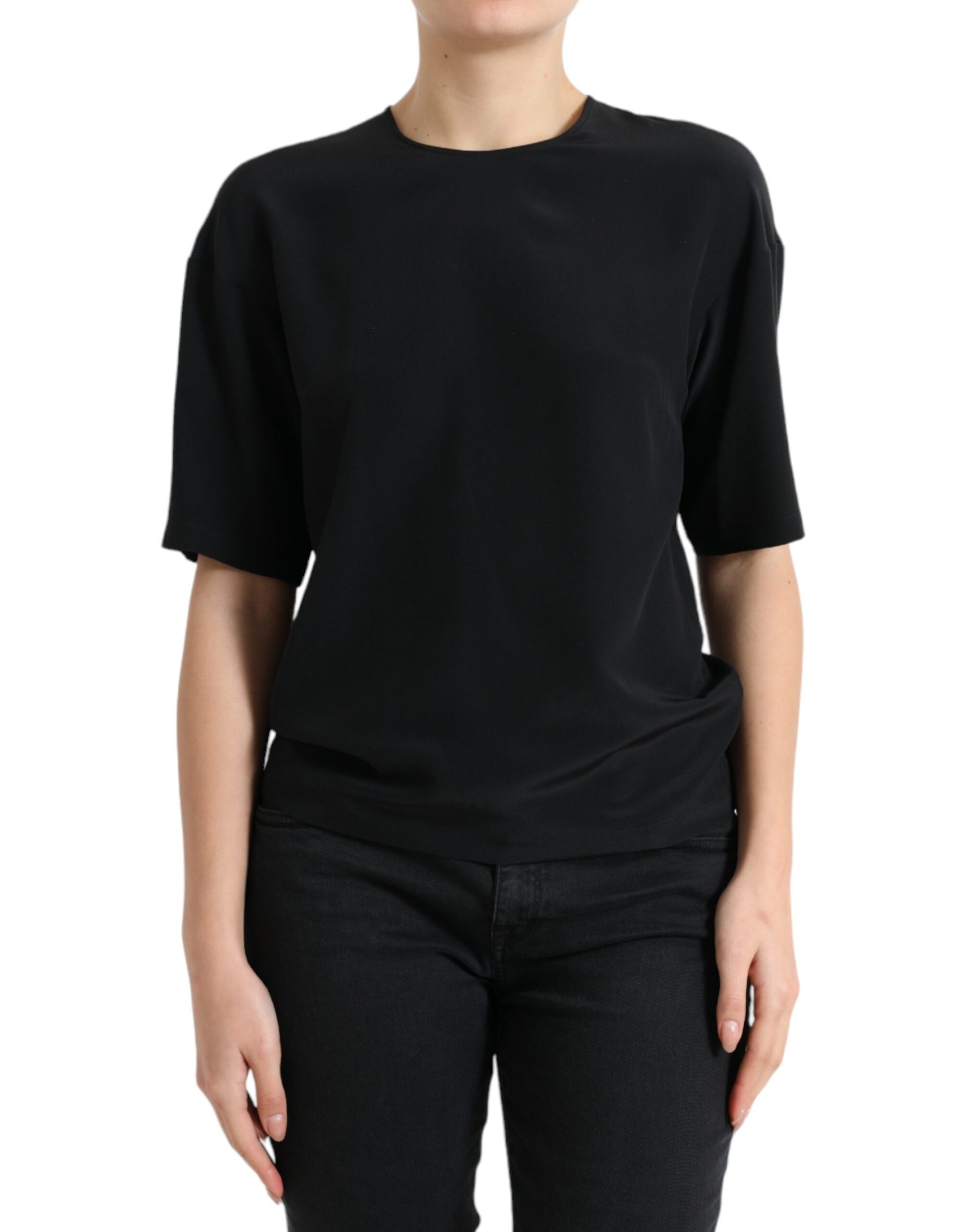 Black short sleeve shirt on a mannequin