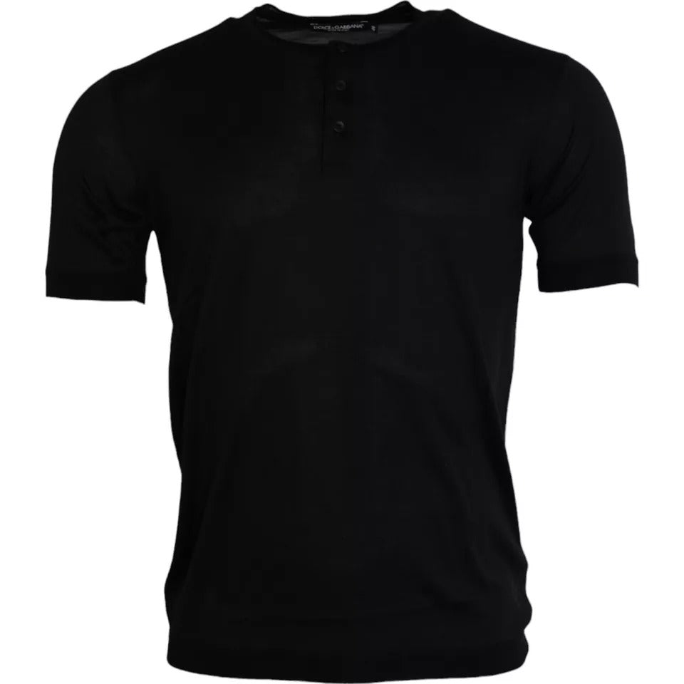 Black short sleeve shirt on a mannequin