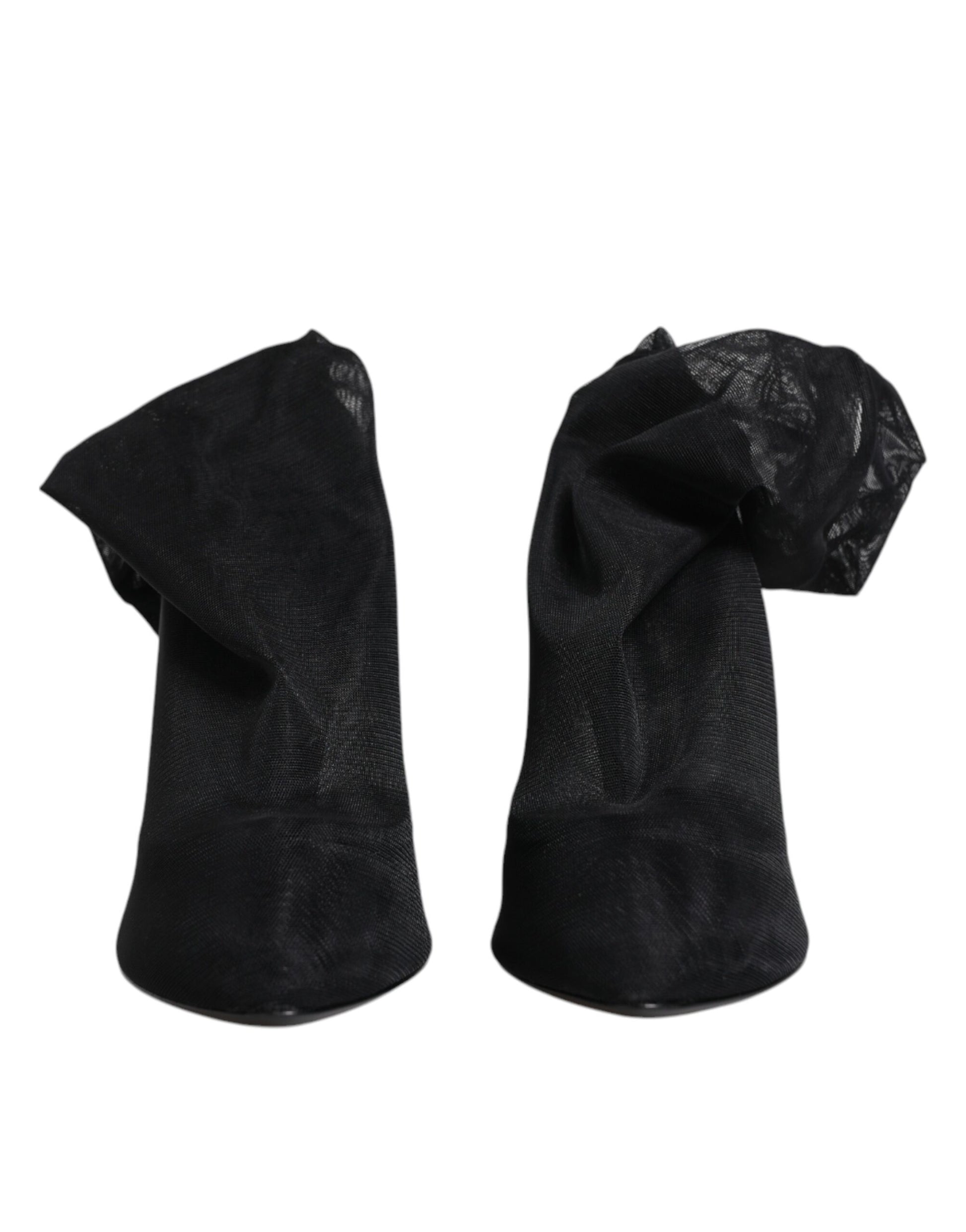 Pair of black gloves