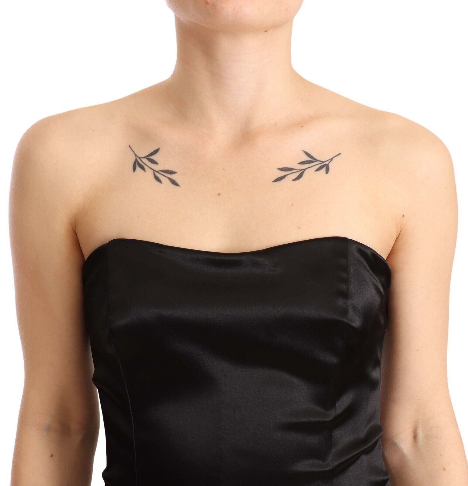 A black silk stretch sheath mermaid gown dress with a V-neckline