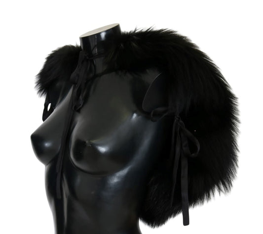 Headpiece made of fur on a mannequin head