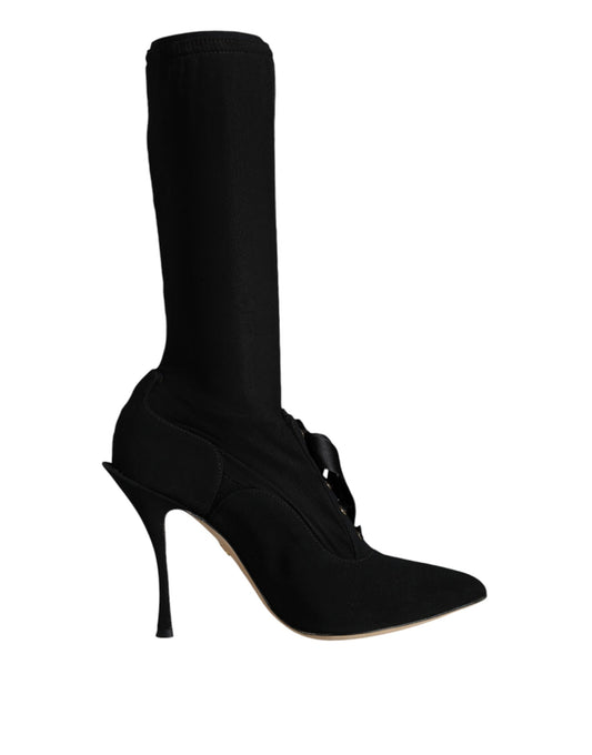 Black knee high boot with heel