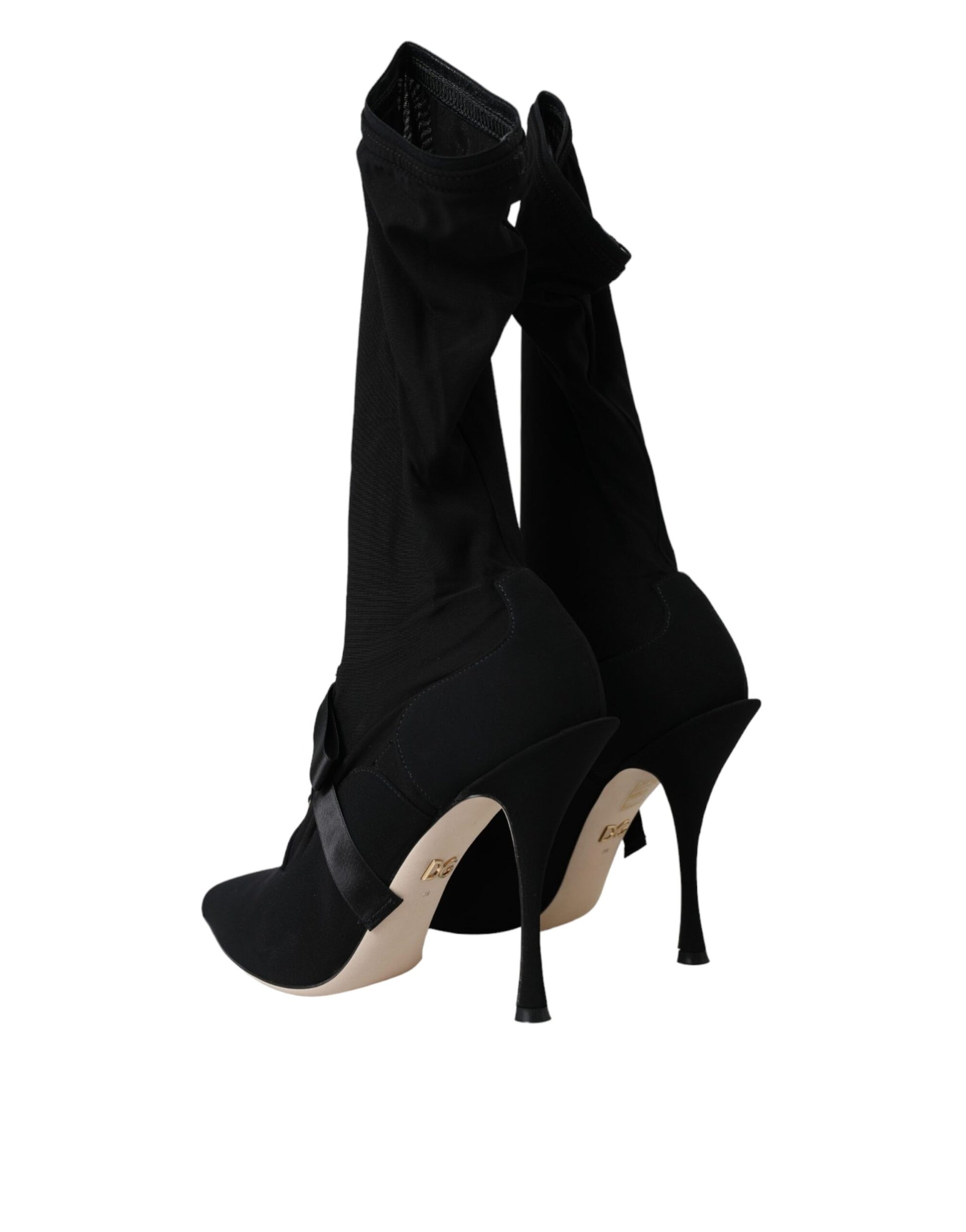 High heel shoes with black straps