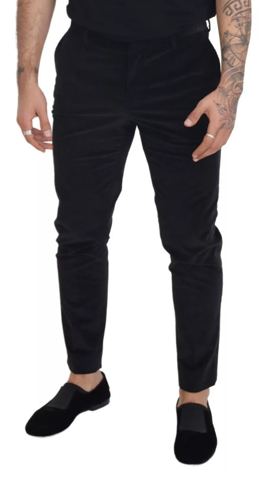 Man wearing black pants and shoes