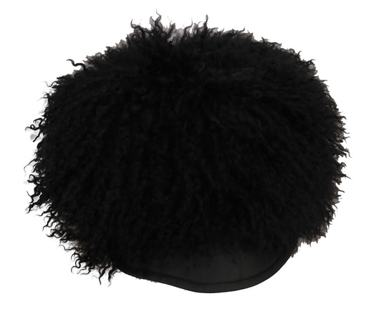 Black woolly hat on head
