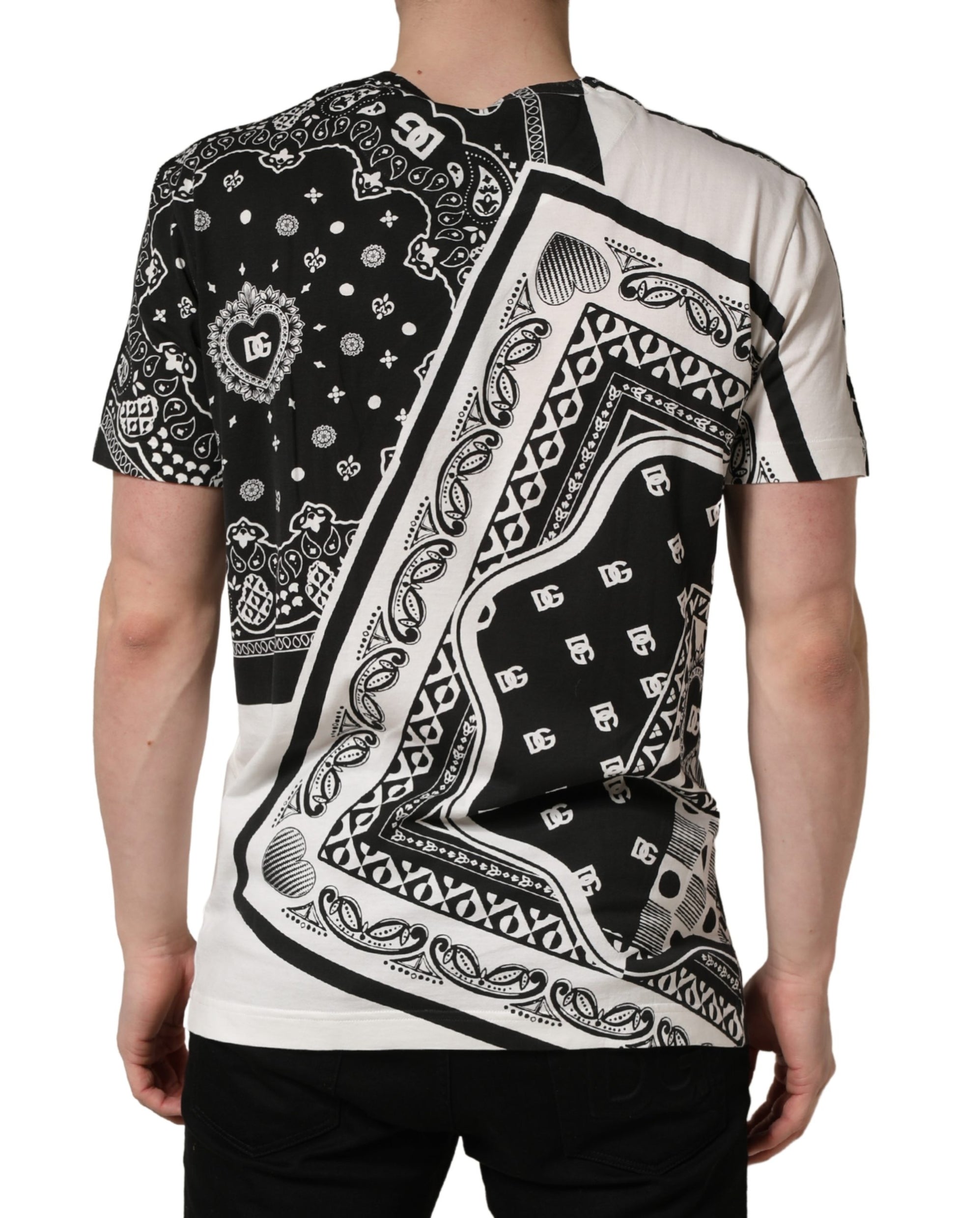 Black and white bandana printed t-shirt