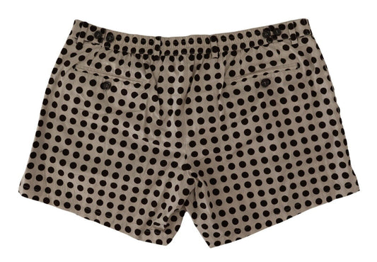 Shorts with polka dots pattern
