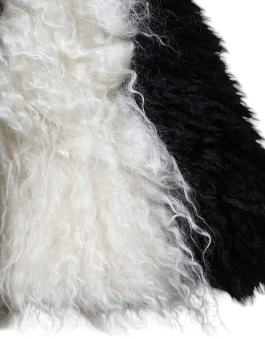Black and white wool scarf