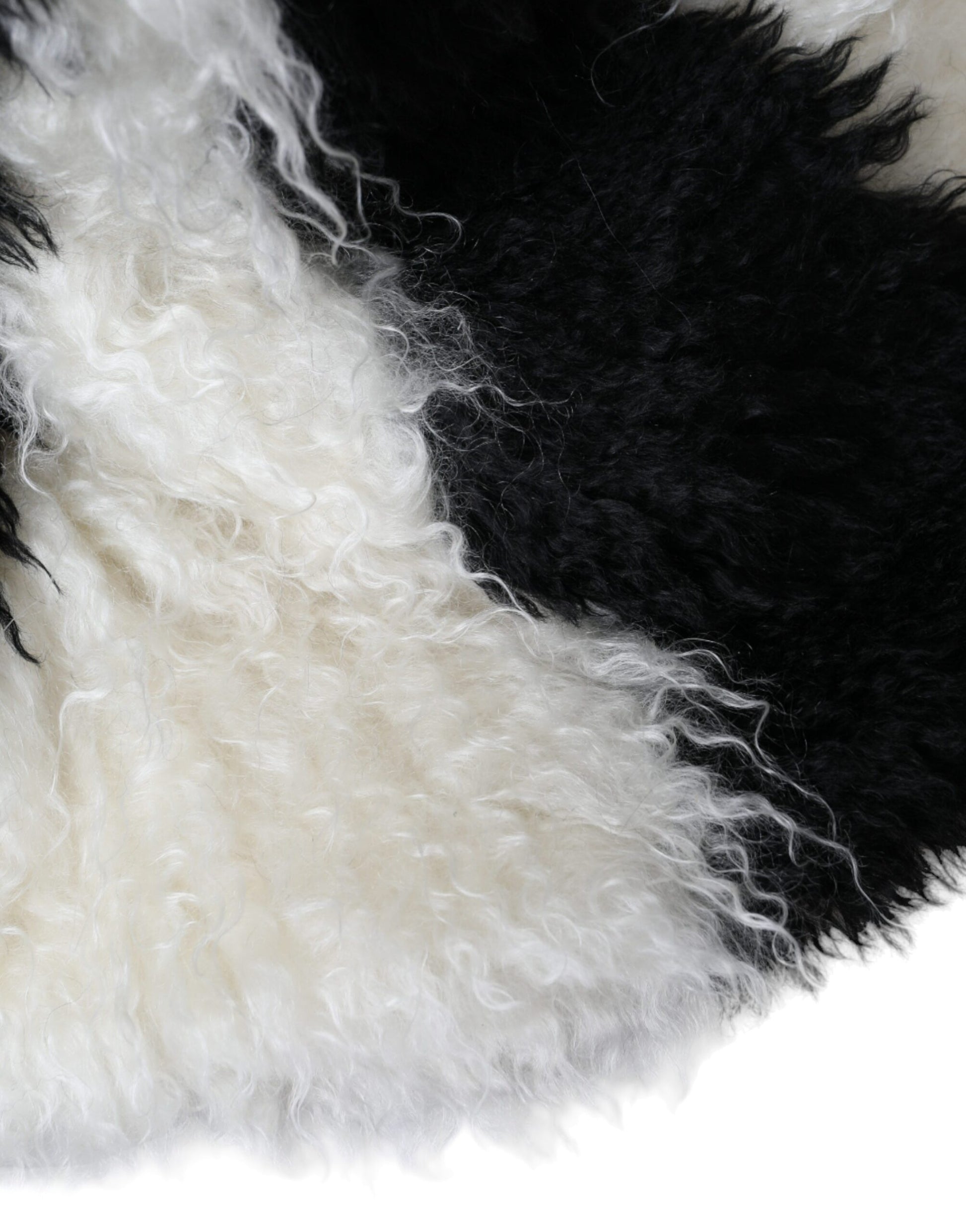 Fuzzy fabric with white and black wool yarn