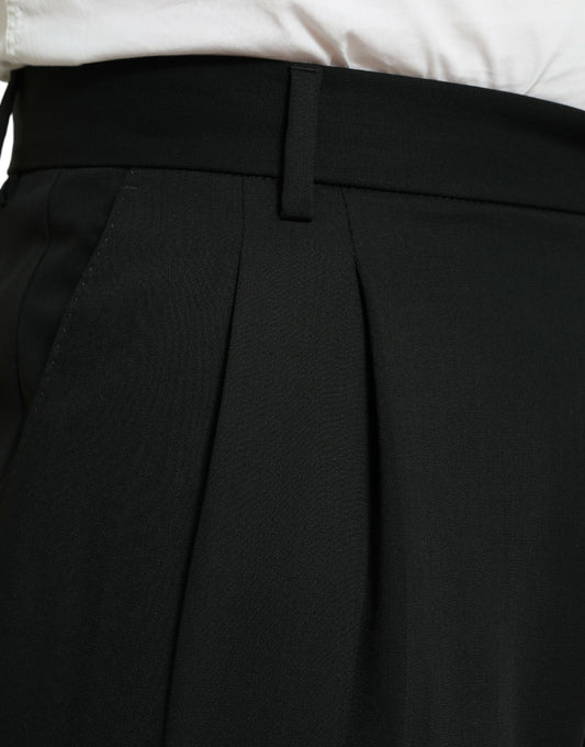 Black pleated skirt with belt loops