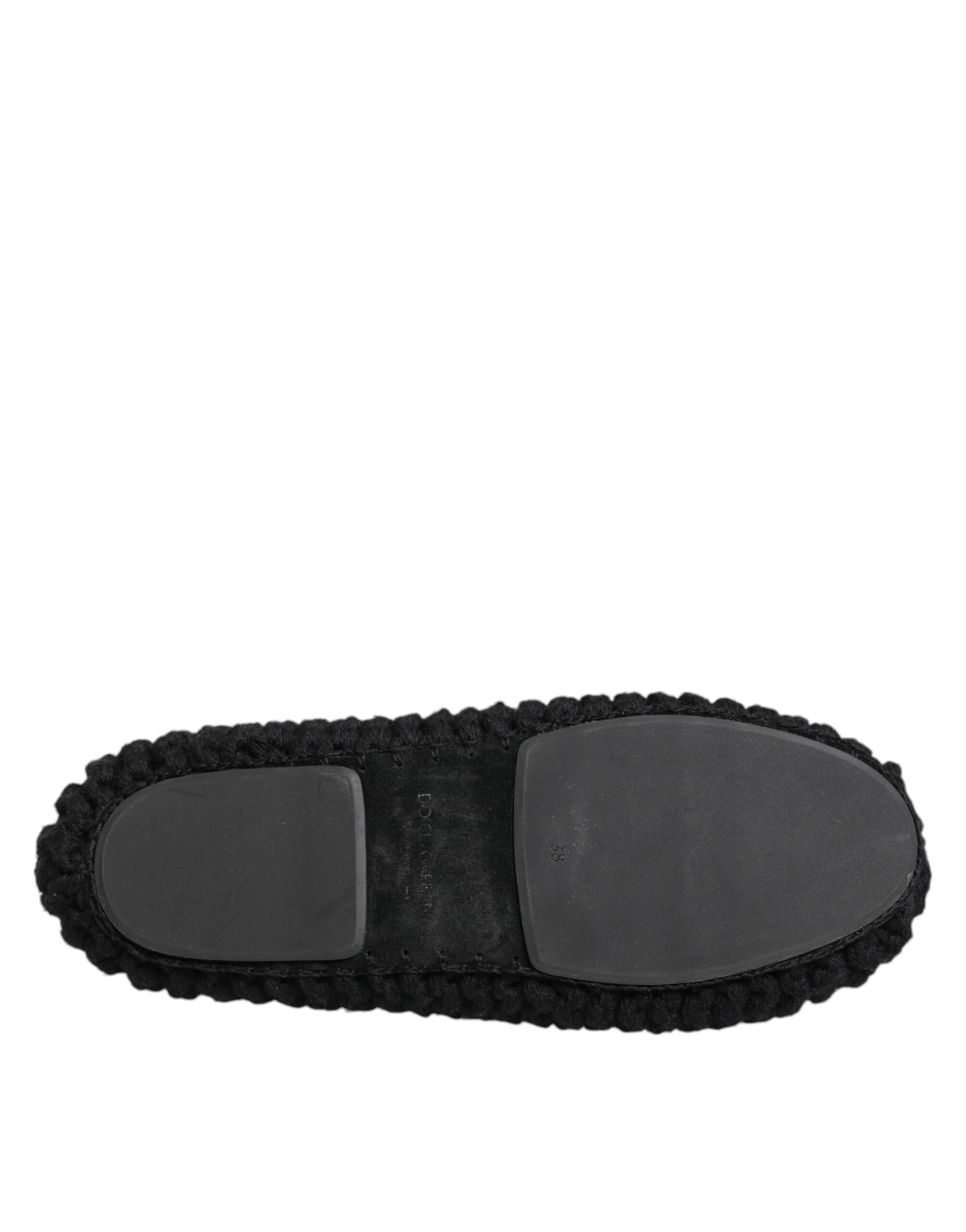 Black slipper with a fuzzy top