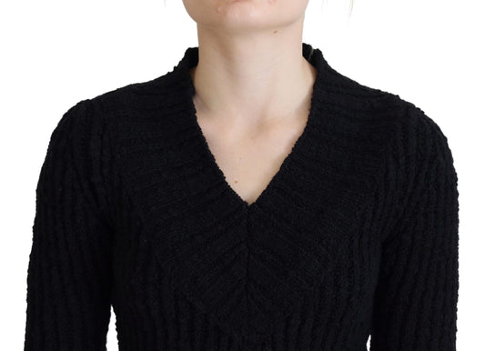 Black knit sweater with round neckline