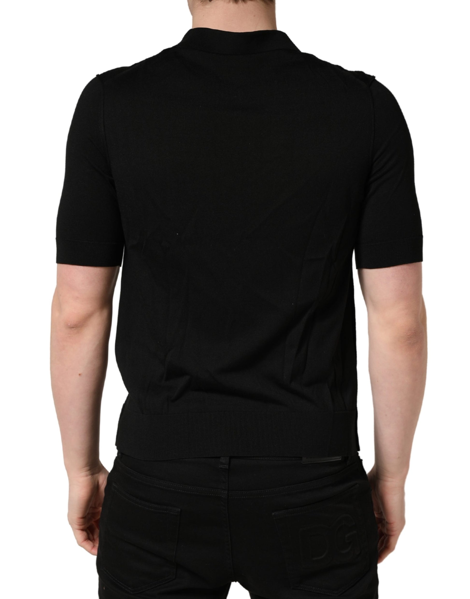 Black short sleeve shirt on a mannequin