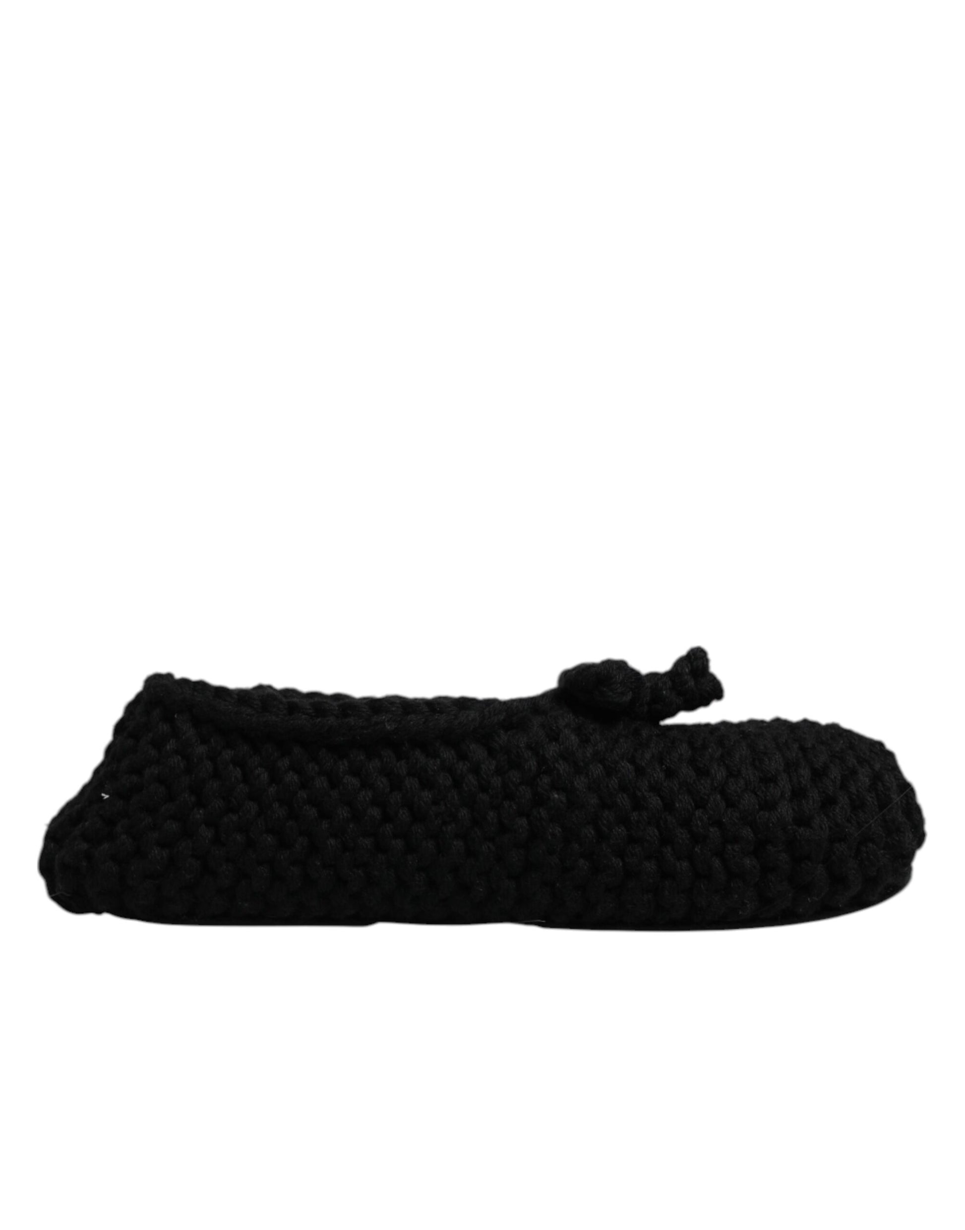 Black woven fabric item