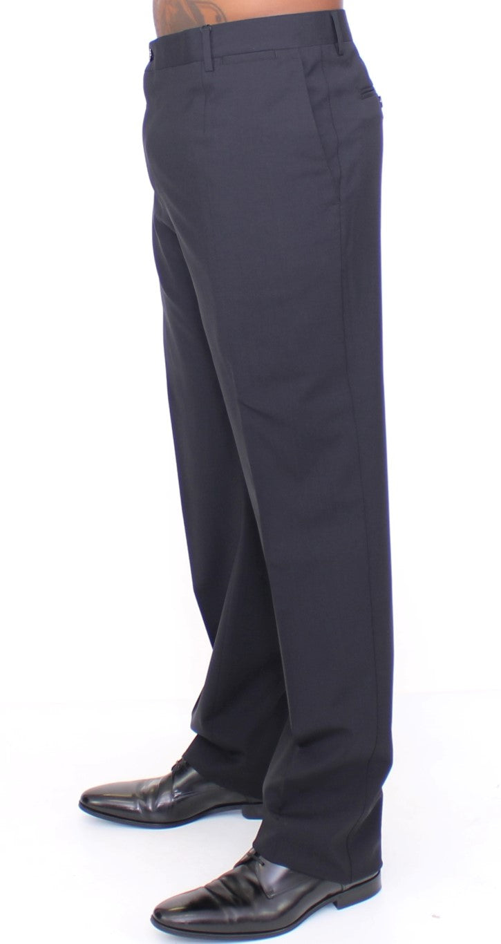 Man wearing black pants and shoes