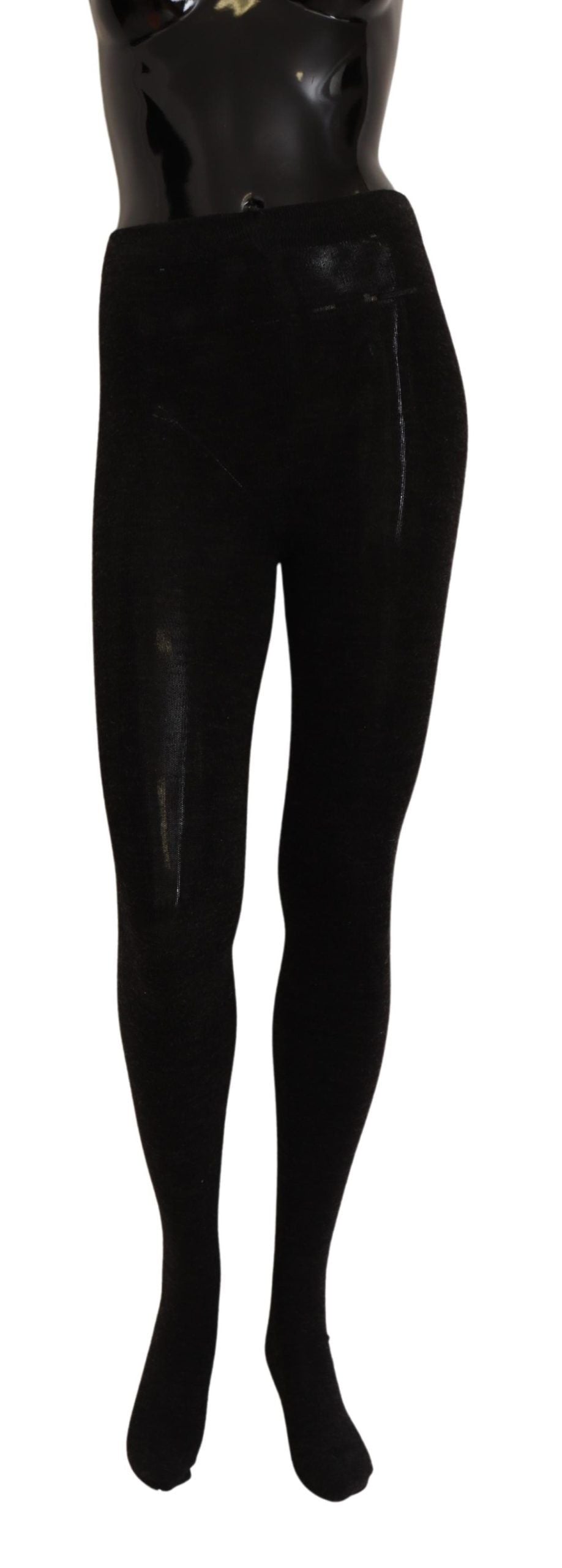 Mannequin torso in black pants