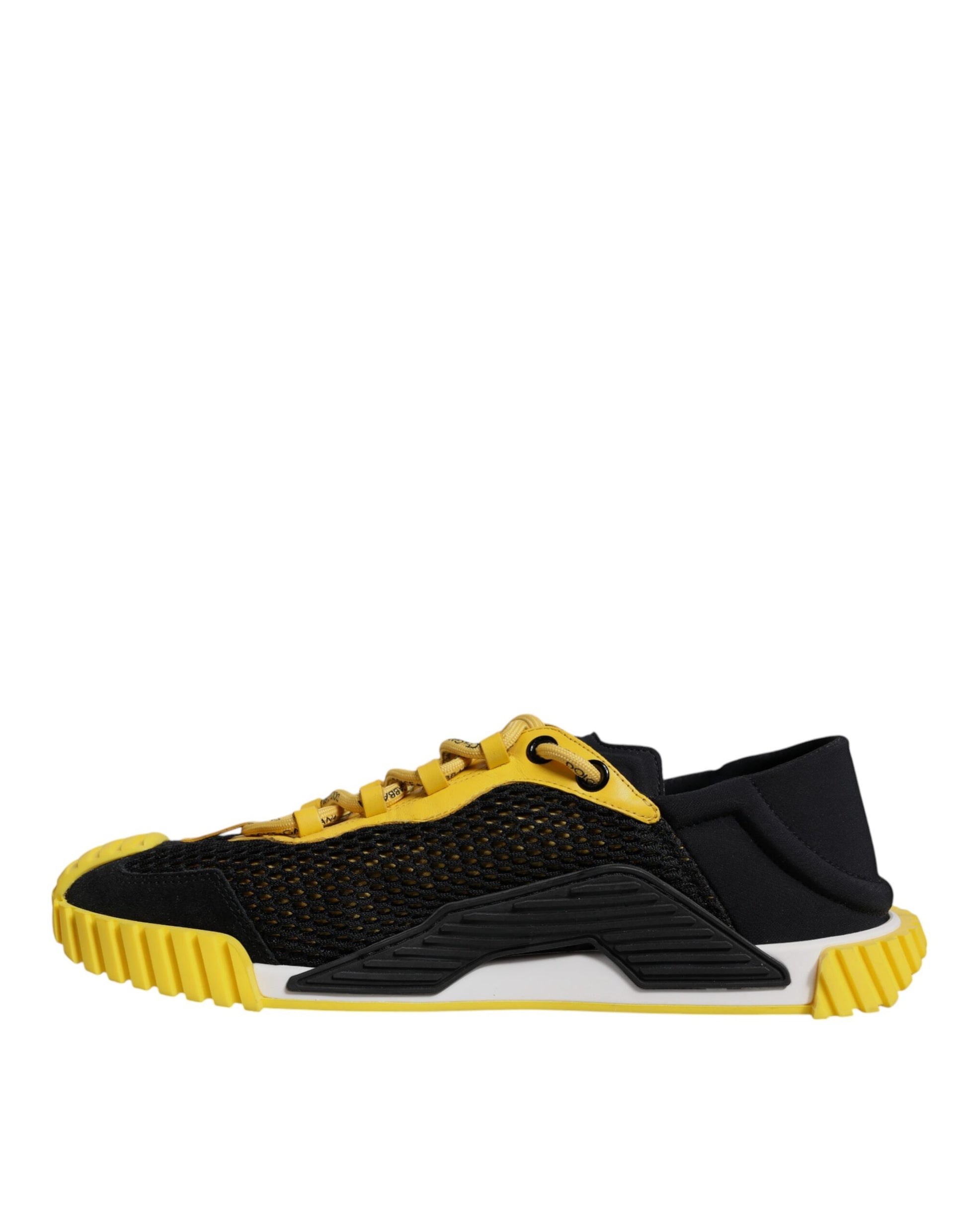 Black and yellow sneaker with laces