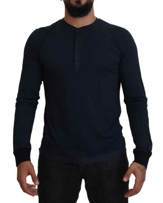 Man wearing dark long sleeve shirt